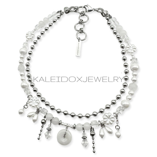 White jade necklace